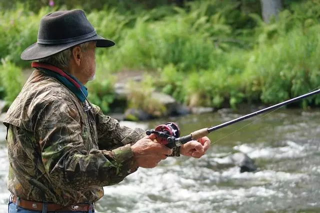 fisherman 585707 640